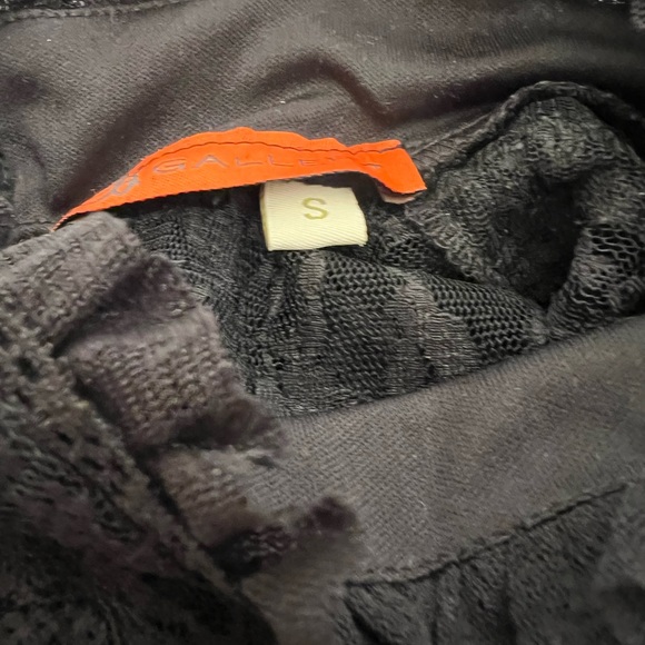 Beau Bois Black High Neck Lace Blouse with Pearl Buttons Size  S - Picture 4 of 13